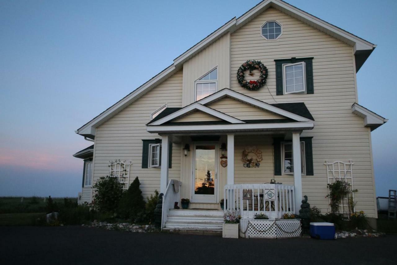 Le Phare Des Dunes Tracadie Exterior photo